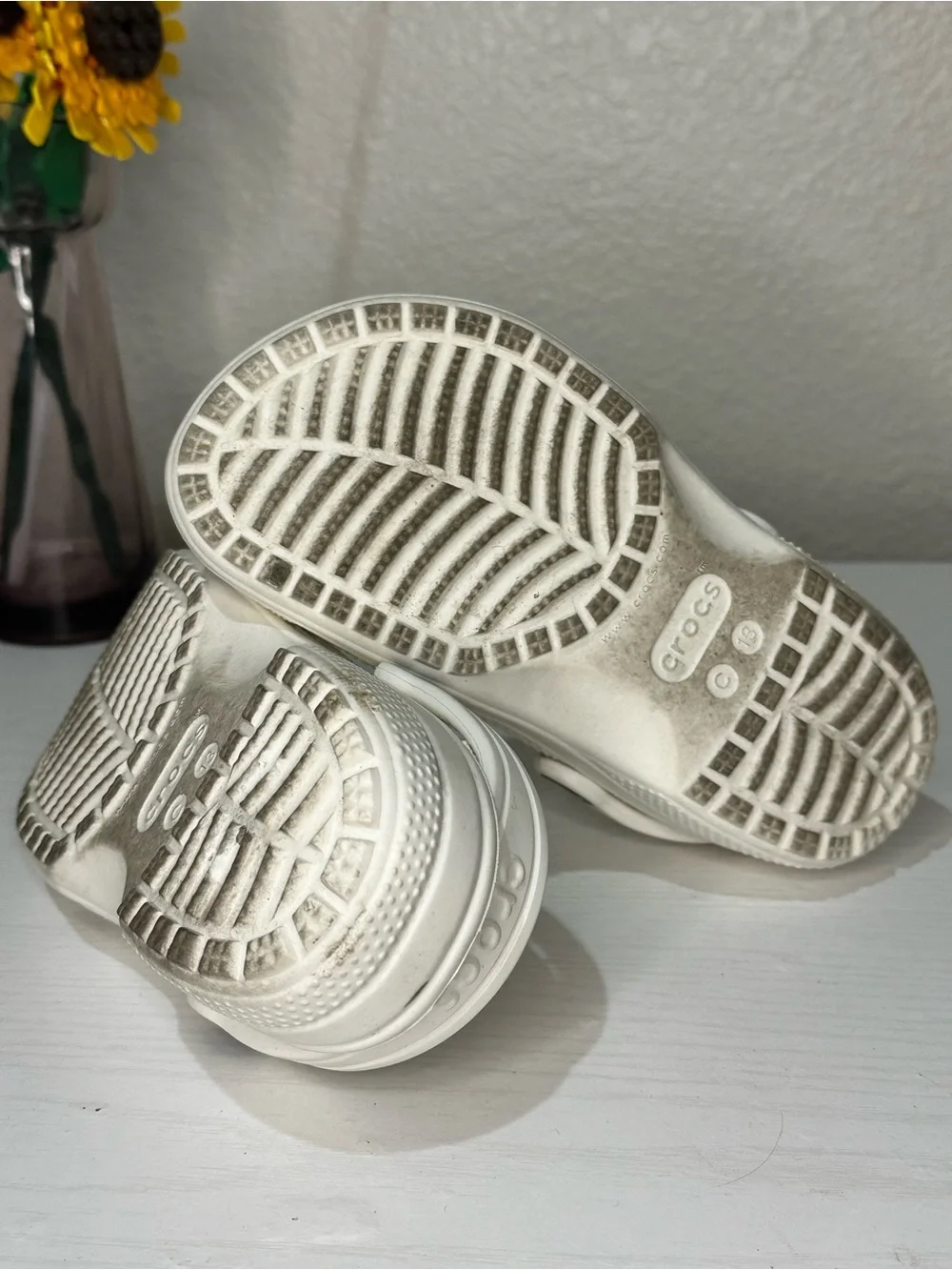 CROCS Kids White Classic Clogs